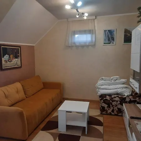Fit Apartment *
