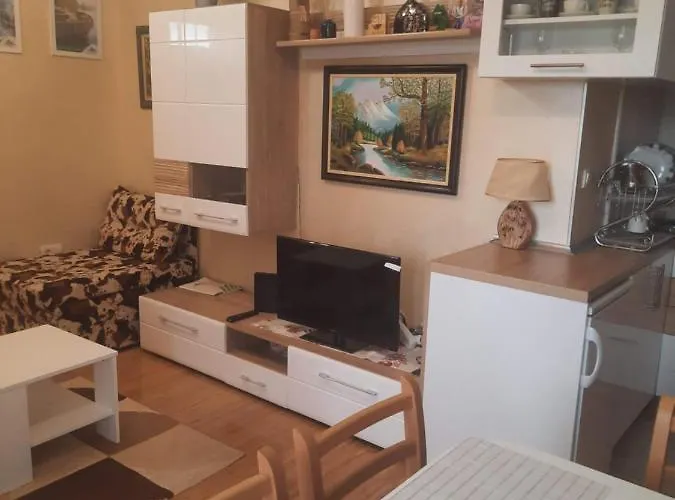 Fit زلاتيبور